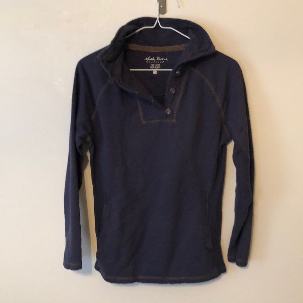 North River Outfitters woman’s top